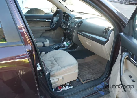 2012 Kia Sorento Lx из США, поврежденный, VIN 5XYKTDA64CG202204